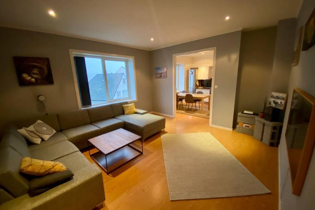 Nice And Central Apartment In Quiet Area 奥勒松 外观 照片